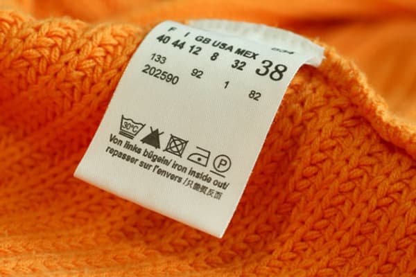 Étiquette tricotée