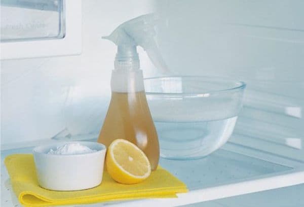 vinaigre de soda et citron pour le nettoyage